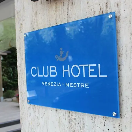 Hotel Club